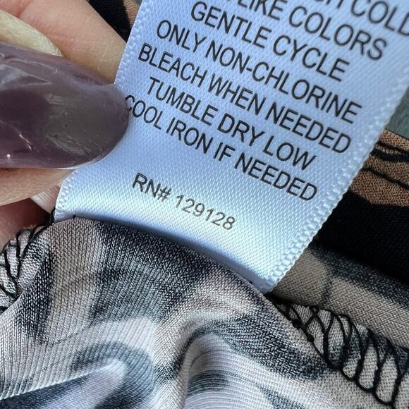 ALWAYS INDIGO, women's size 2X top, short sleeves - Picture 6 of 8